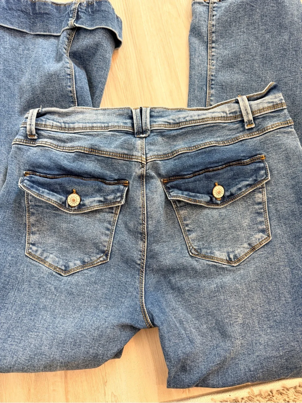 Women's Light Blue Boyfriend Jeans with Flap Back Pockets